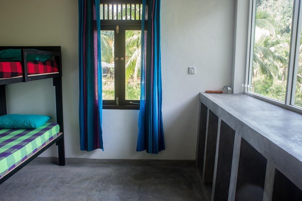 Sinharaja Hostel Deniyaya Luaran gambar